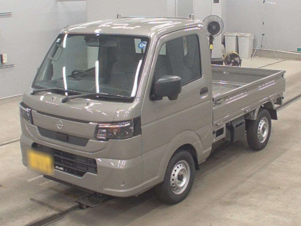 Nissan NT100 Clipper DR16T 2026